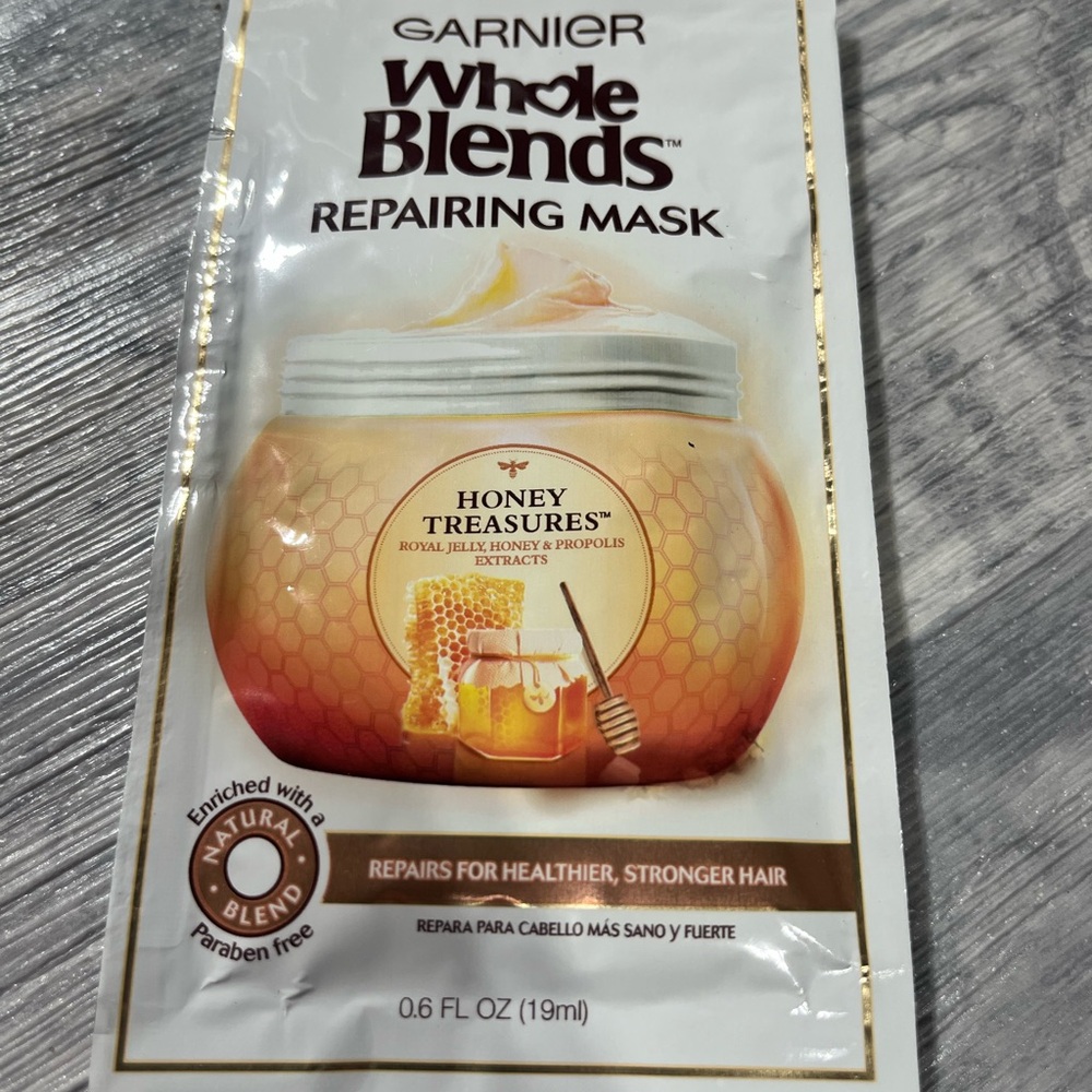 Garnier Whole Blends Honey Repairing Mask